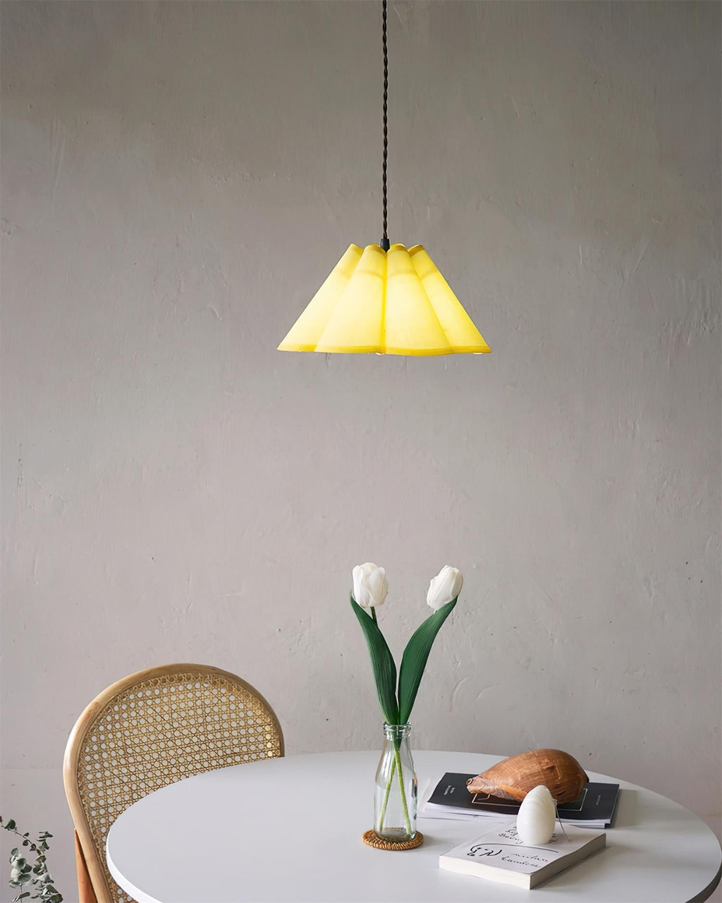 Twisted Pendant Lamp