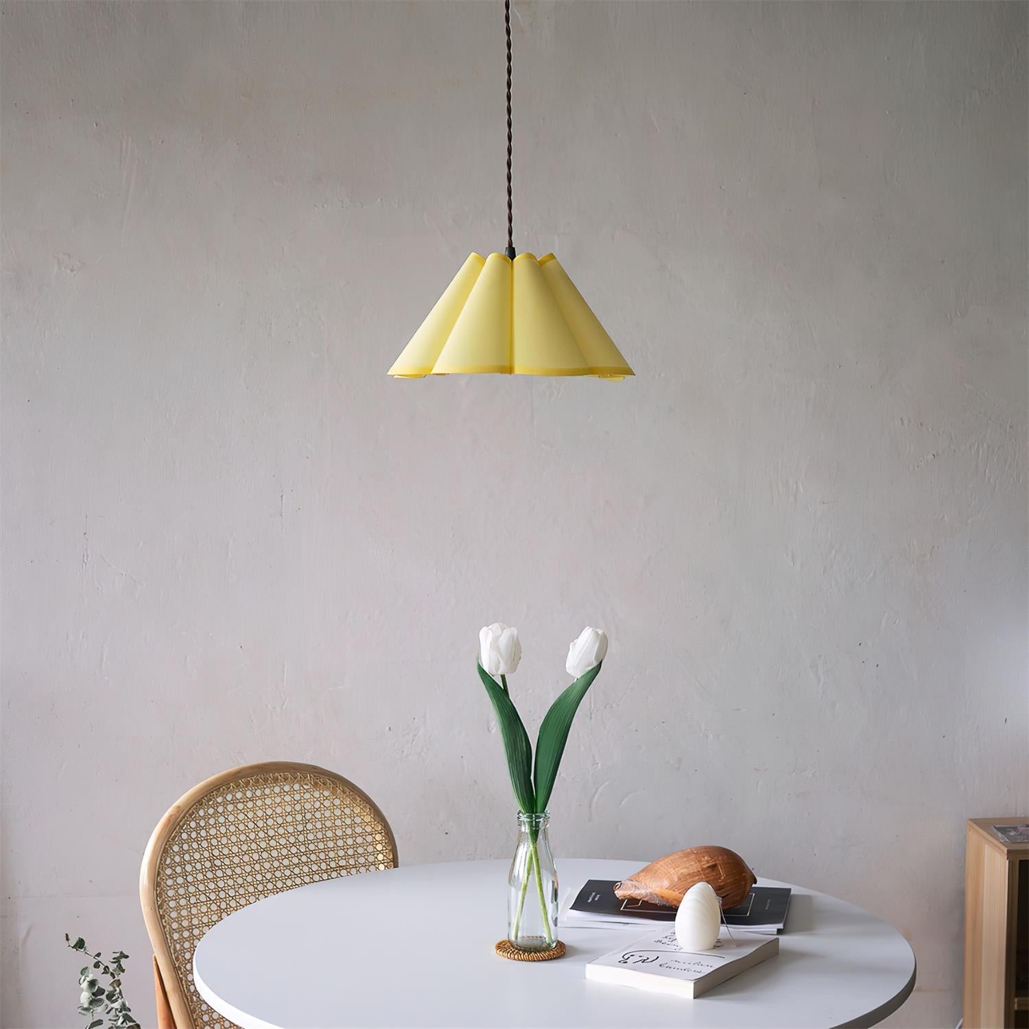 Twisted Pendant Lamp