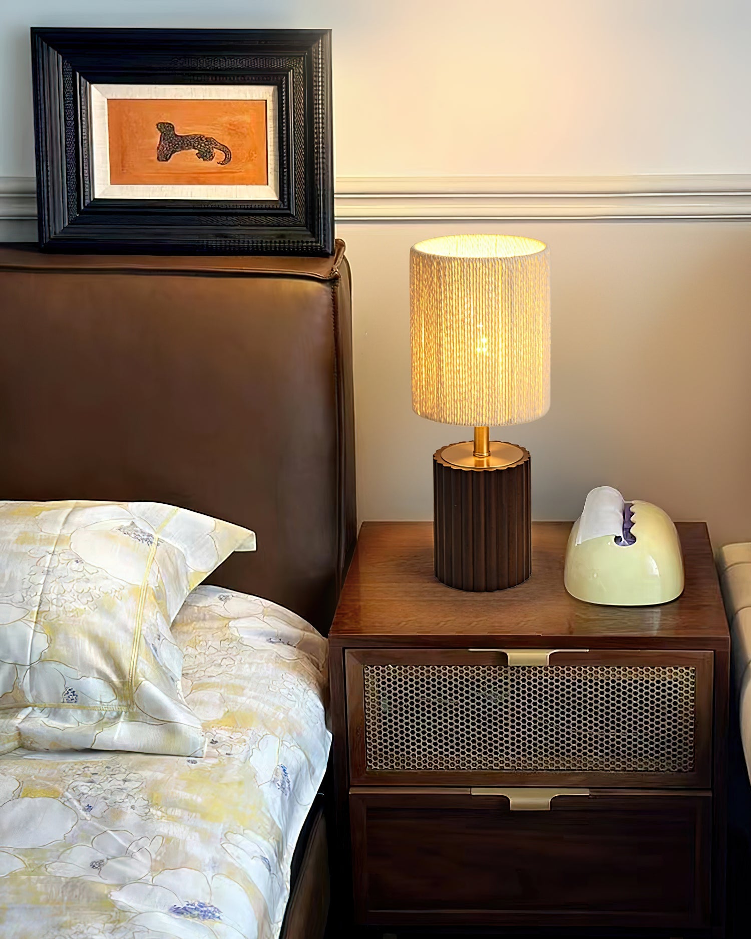Veioza Table Lamp