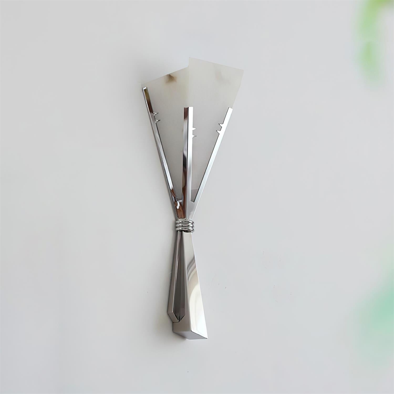 Veltris Wall Lamp