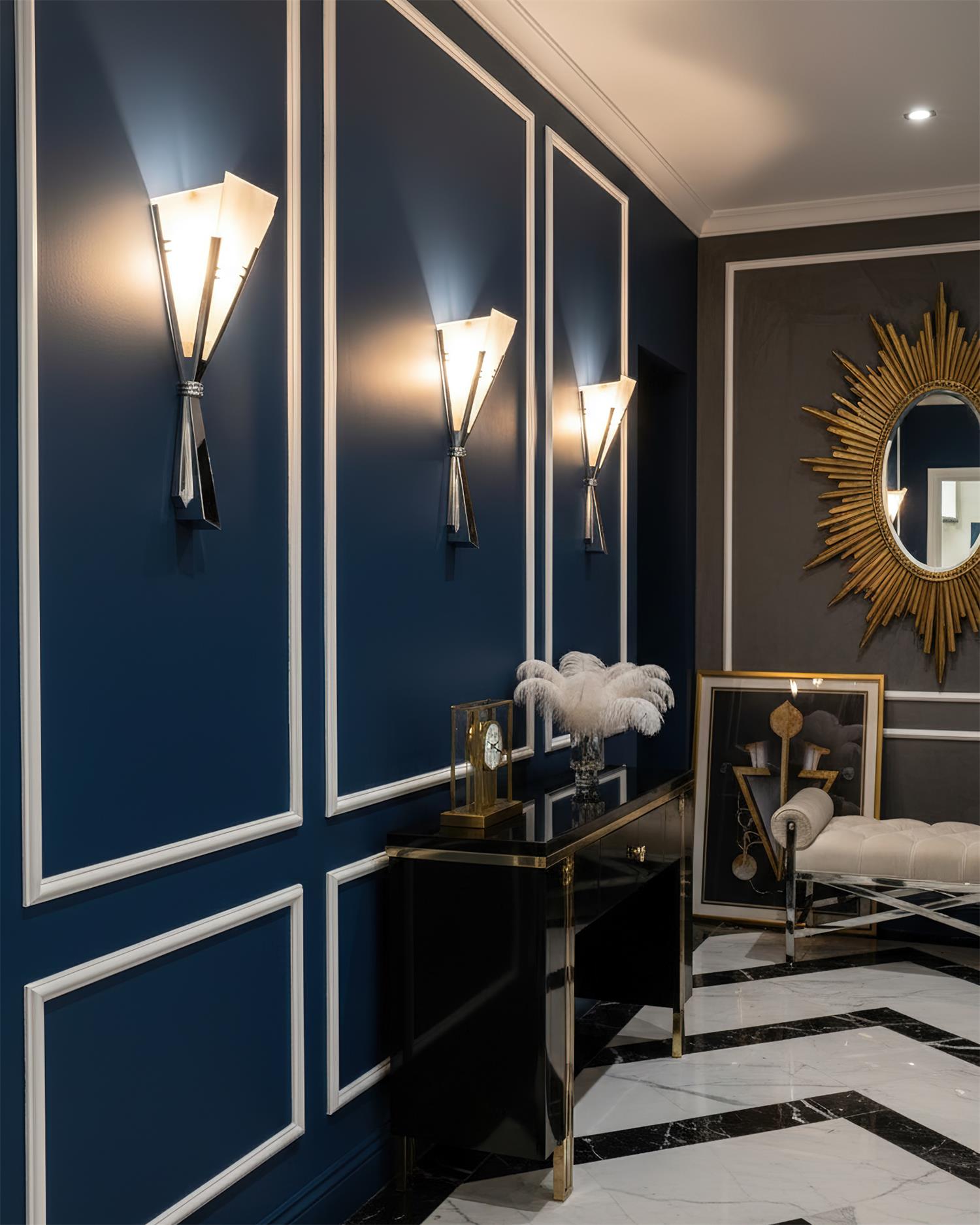 Veltris Wall Lamp