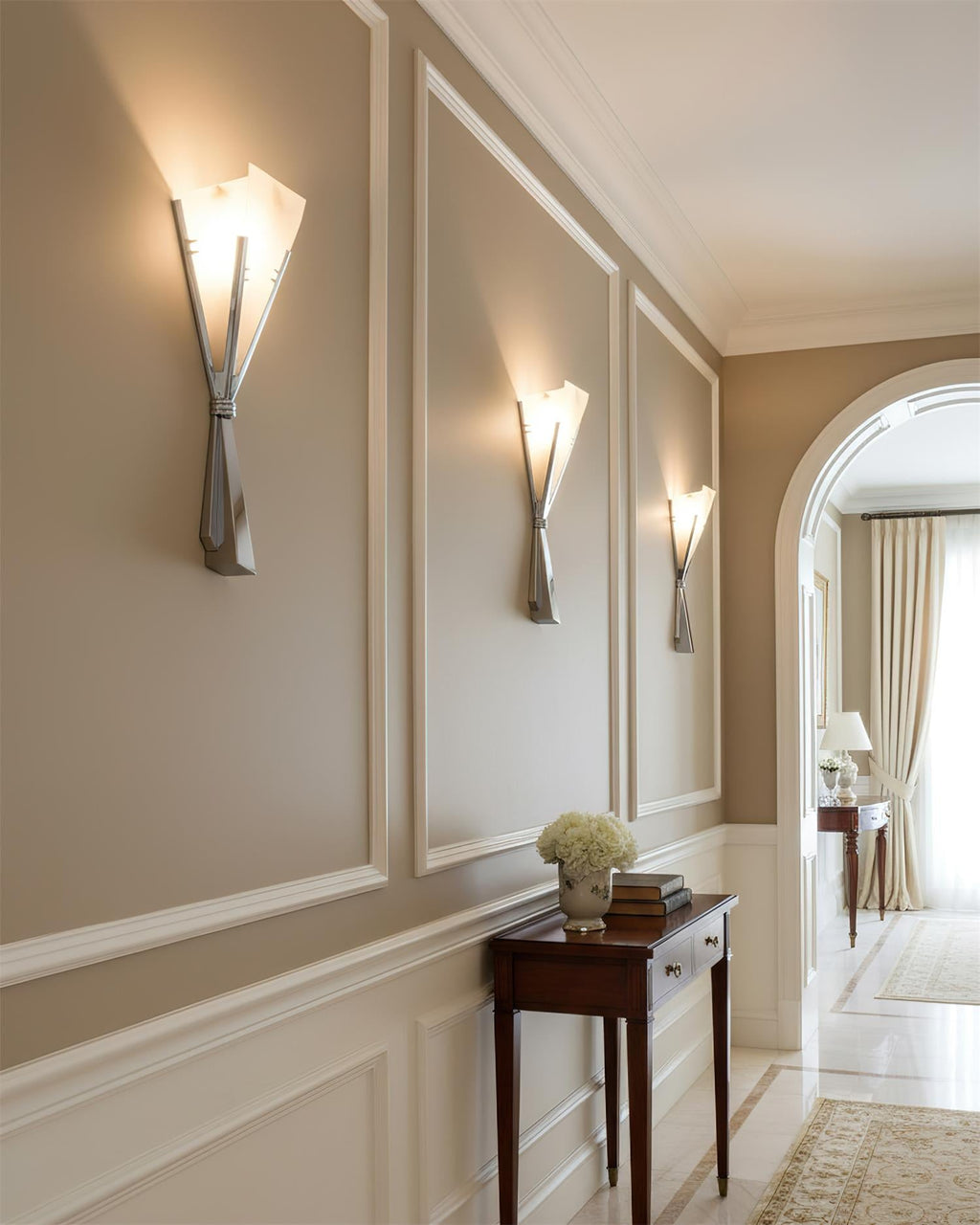 Veltris Wall Lamp