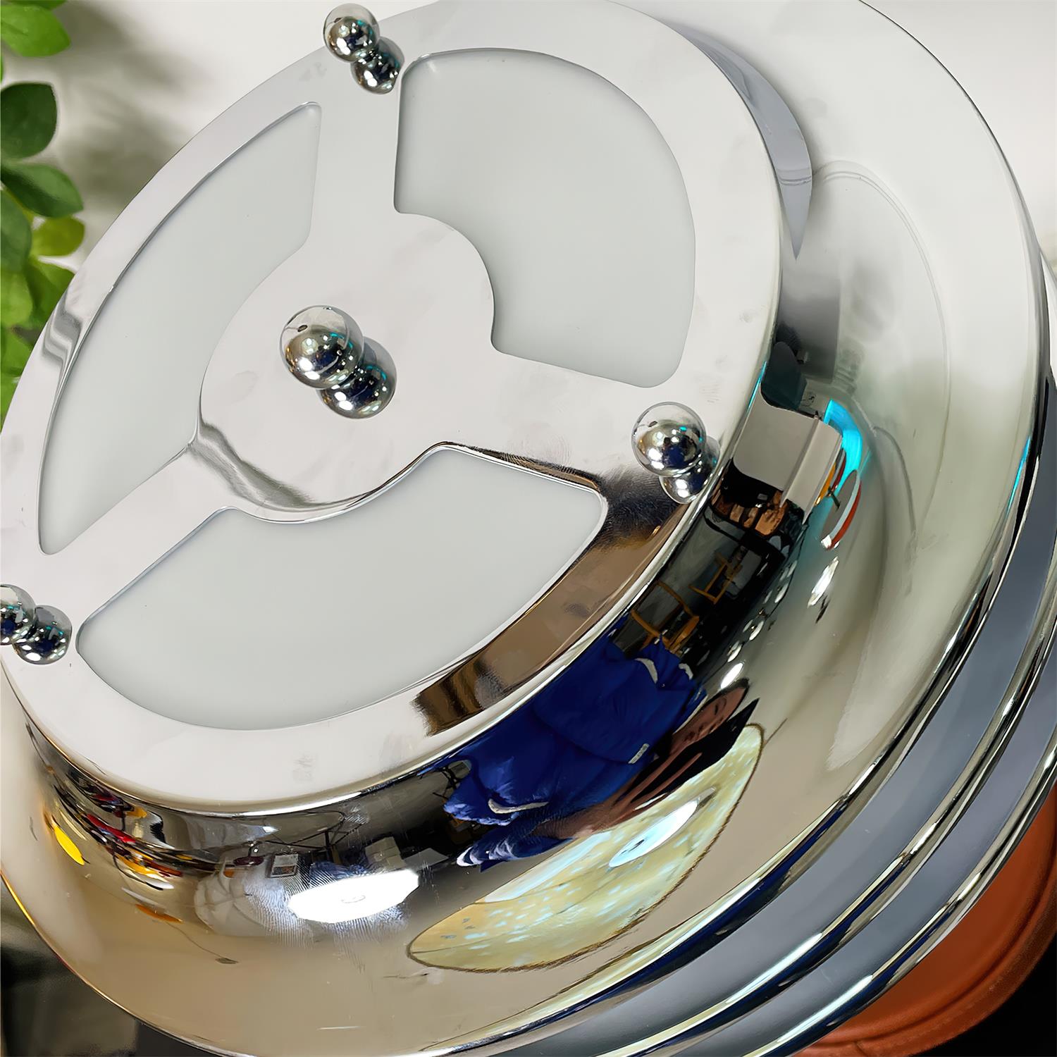 Veltrix Table Lamp