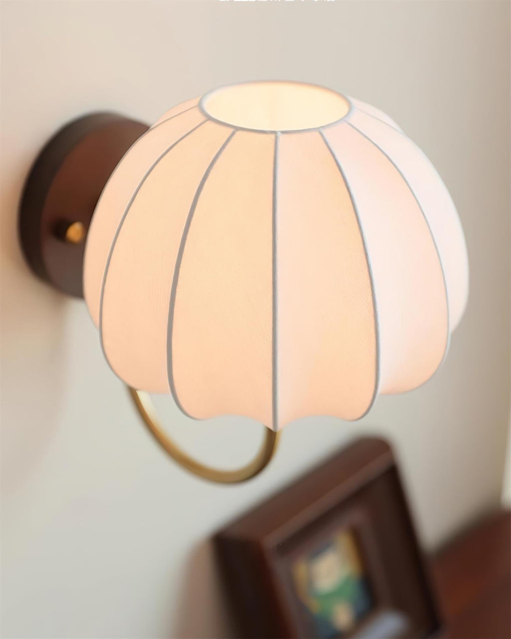 Velum Wall Lamp