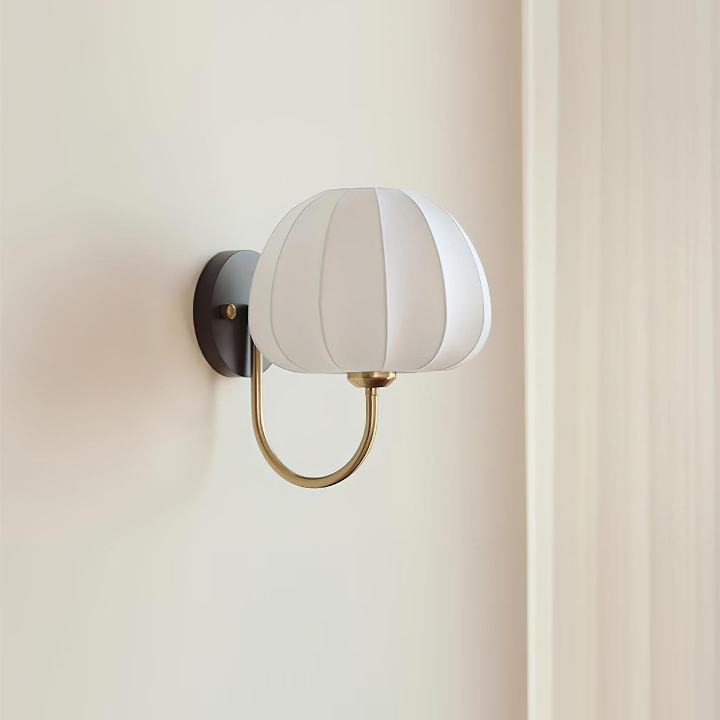 Velum Wall Lamp