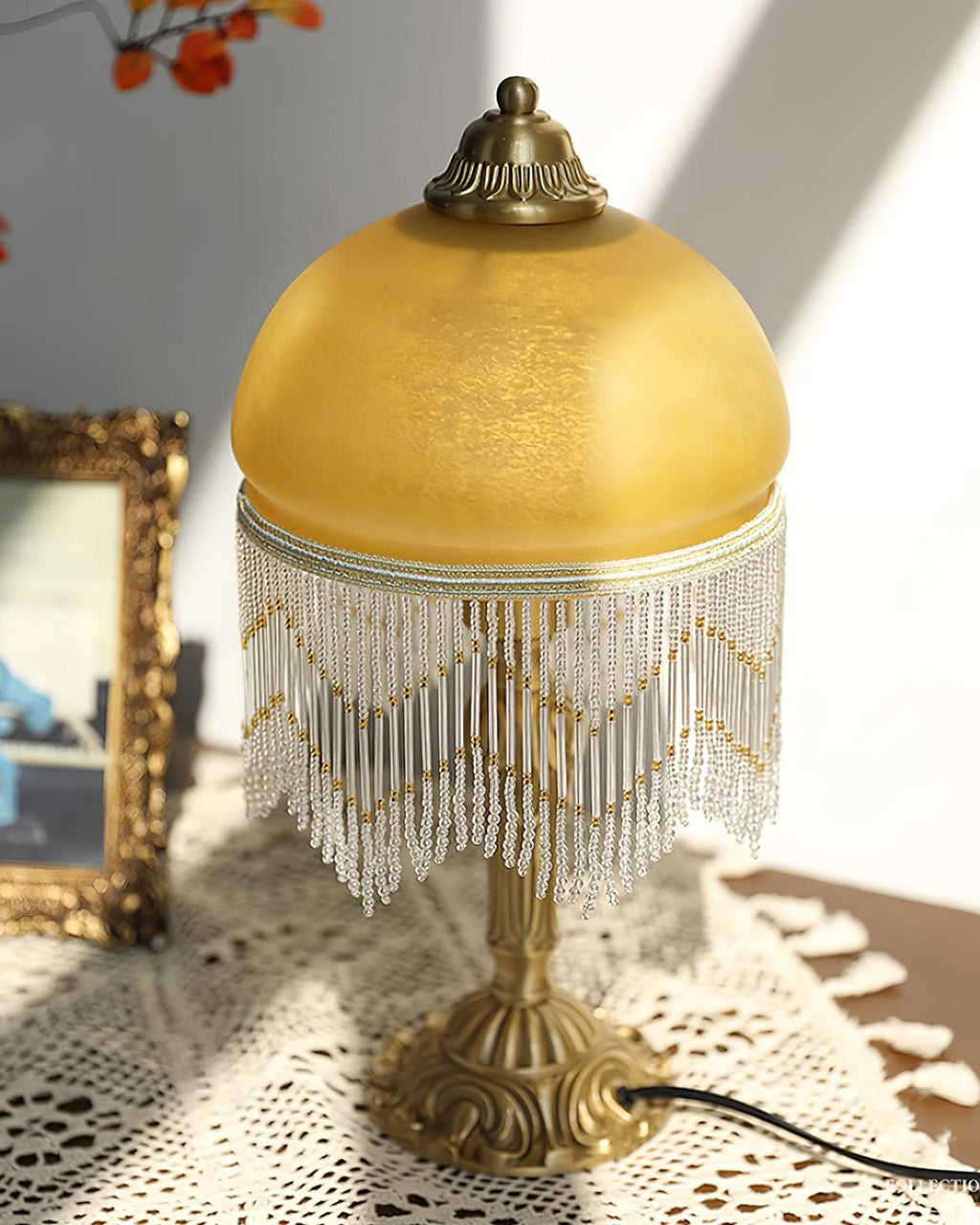 Vili Tassel Table Lamp