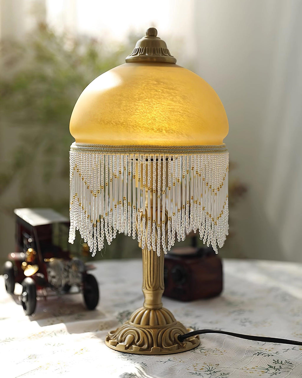 Vili Tassel Table Lamp