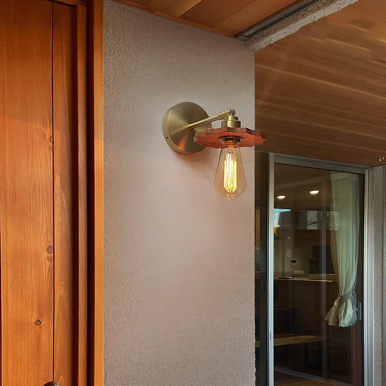 Vintara Wall Lamp