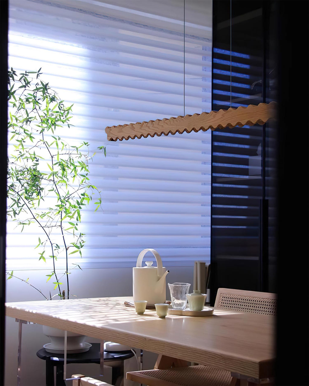 Wavira Chandelier