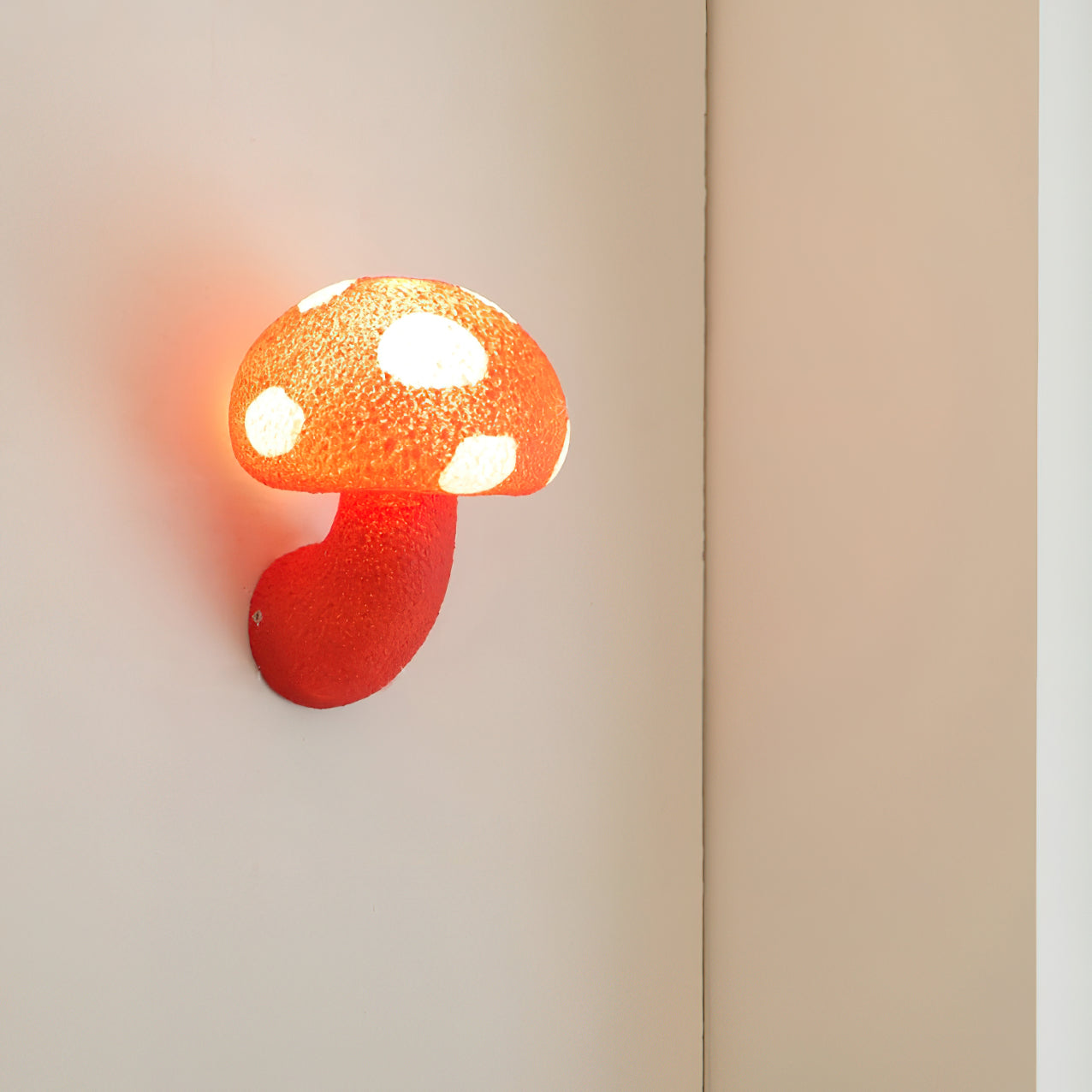 Peil Mushroom Wall Lamp