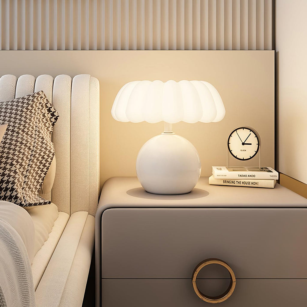 Willy Mushroom Table Lamp