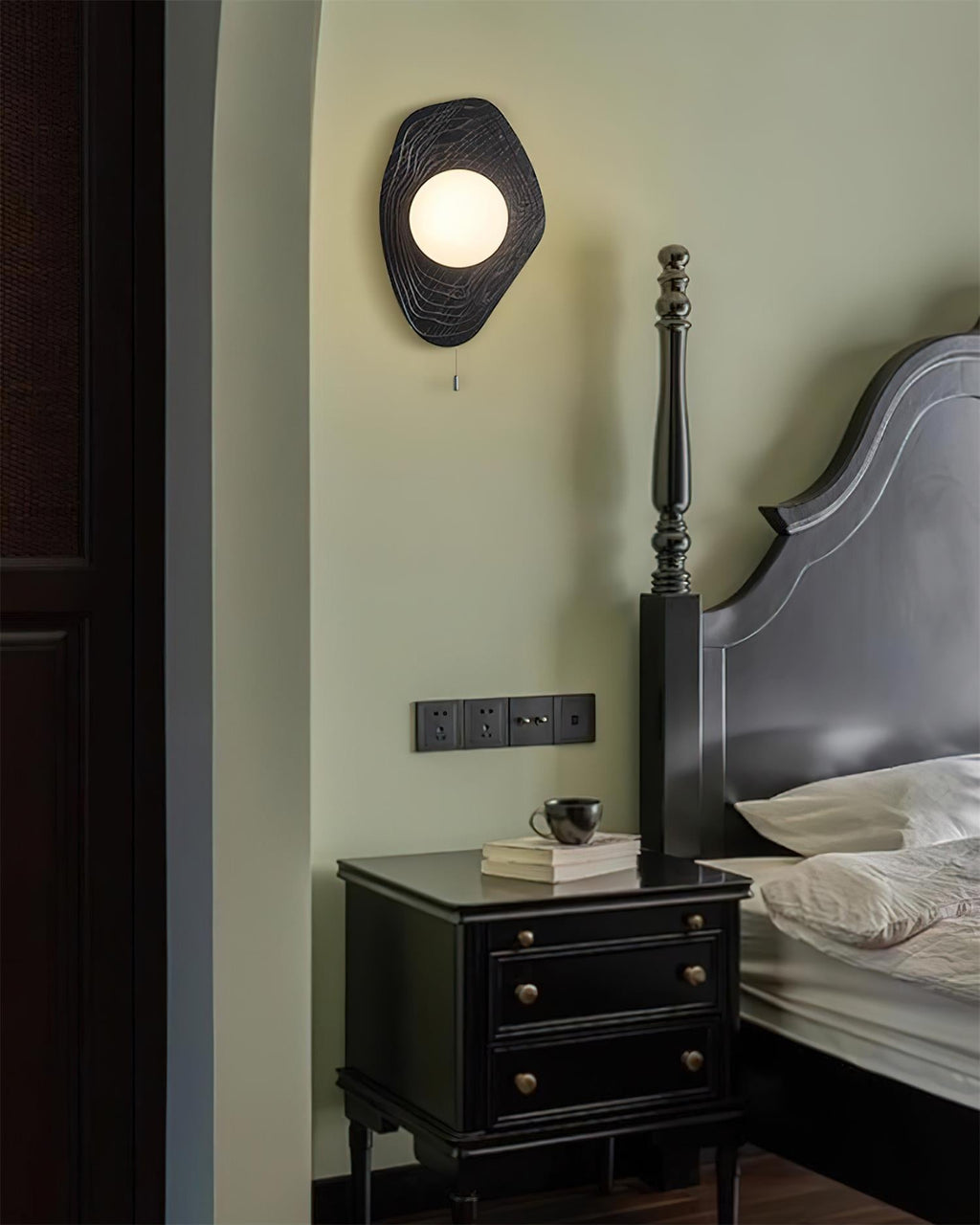 Baker Wall Lamp